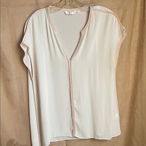 Zoa New york Elegant Cream Blouse with Pink Accents